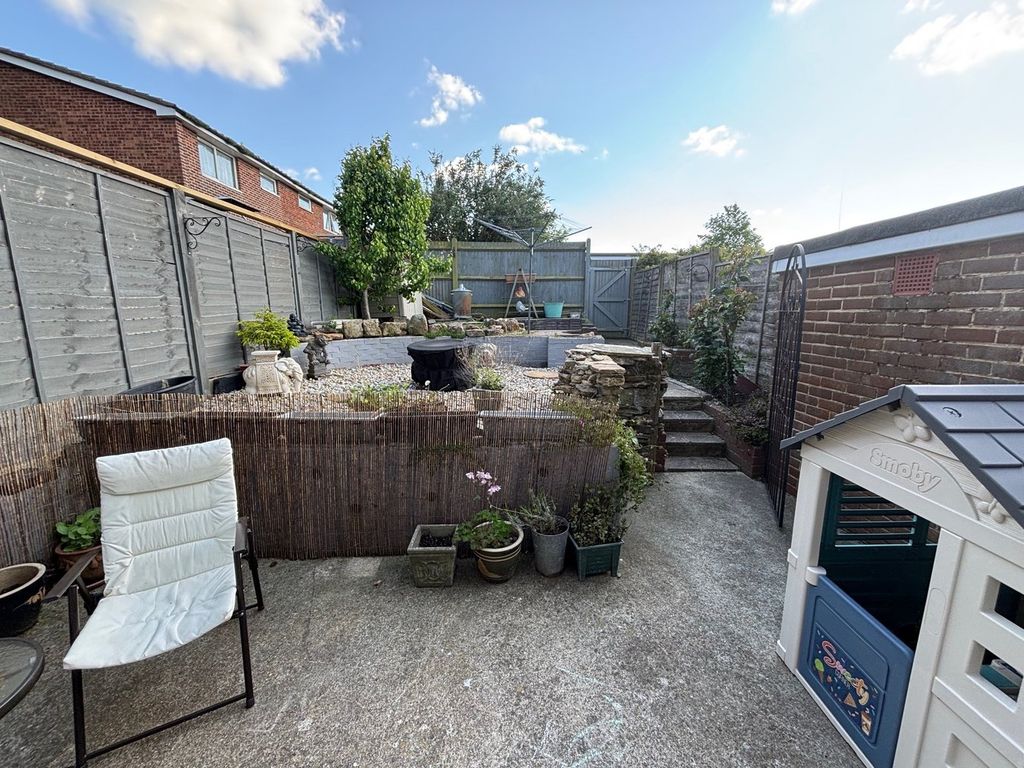 Property photo 3 of 16