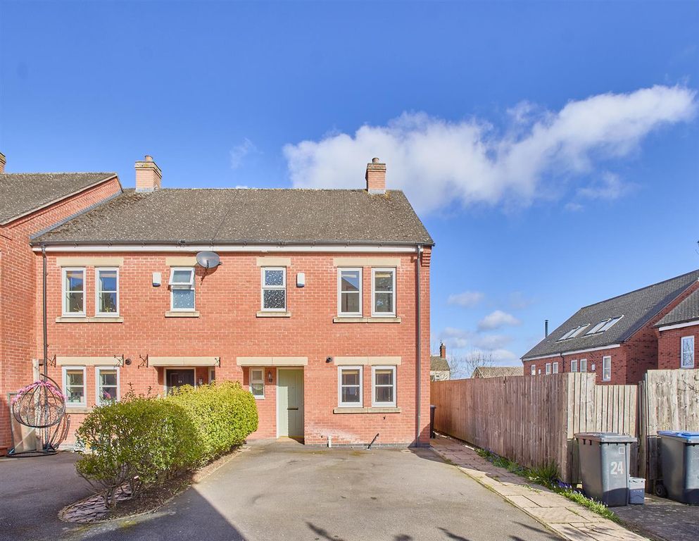 Property photo 1 of 13 Bird Close Earl Shilton 12.Jpg