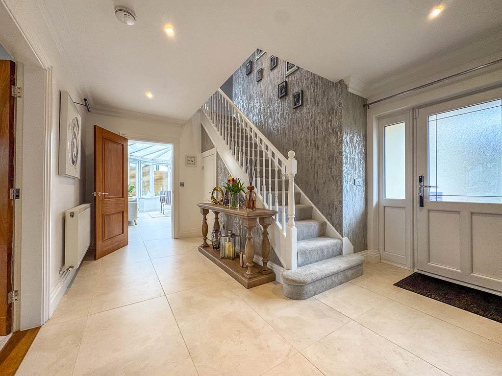 Property photo 2 of 56 9 The Links, Peel (30).Jpg