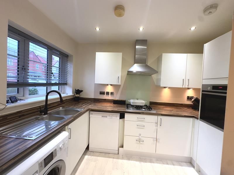 Property photo 3 of 18 Image00013.Png