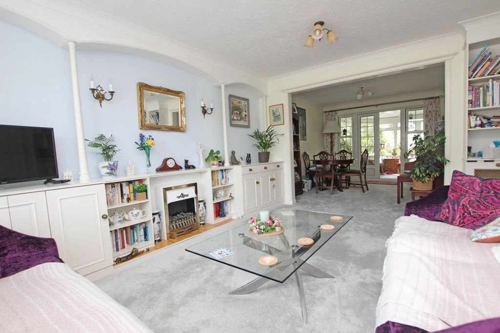 Property photo 3 of 22