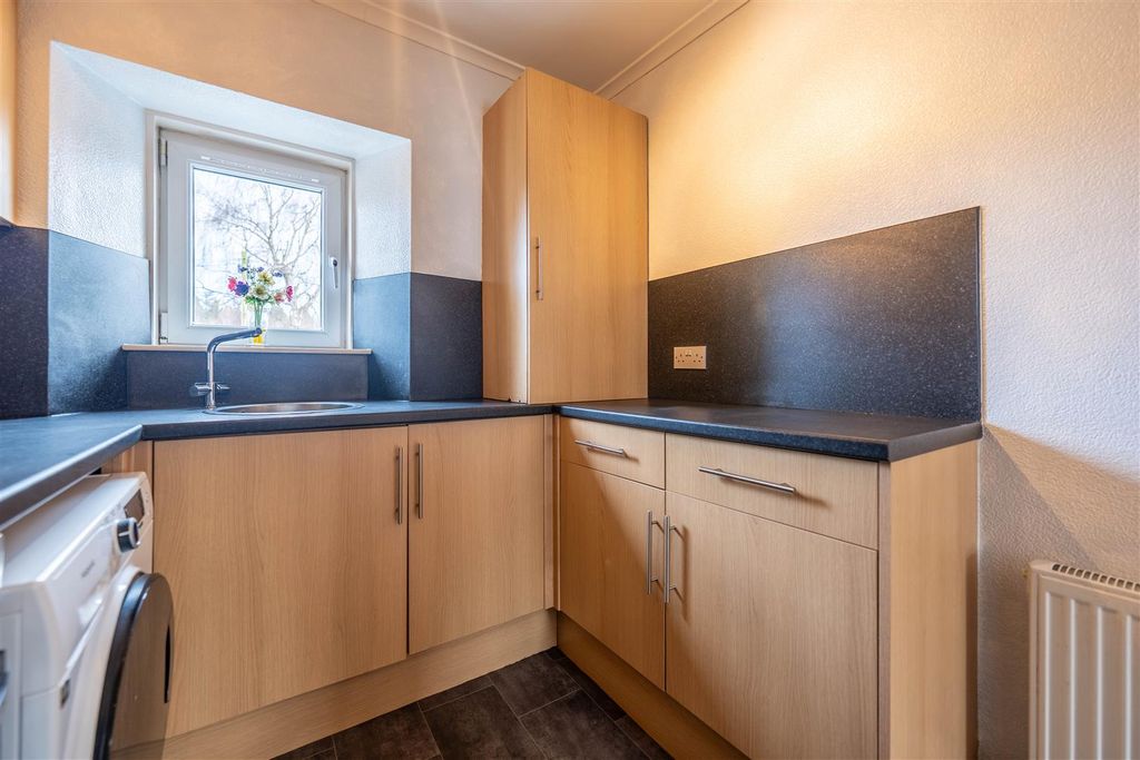 Property photo 3 of 11 Dsc09532-Hdr.Jpg