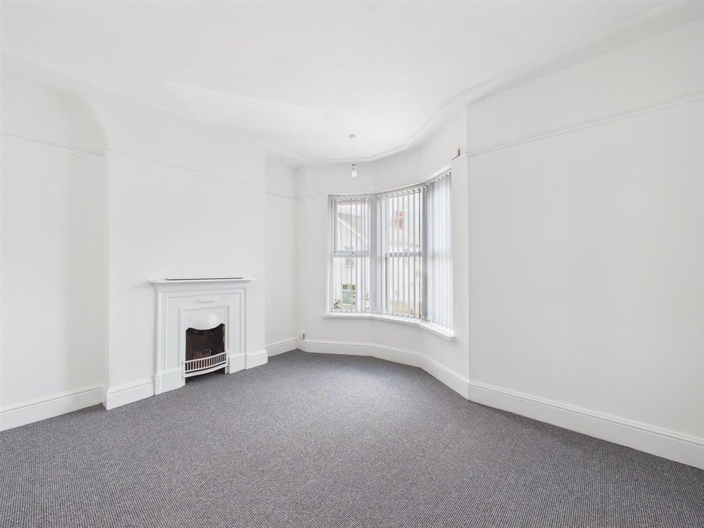 Property photo 2 of 17 Cam03844G0-Pr0469-Still012.Jpg