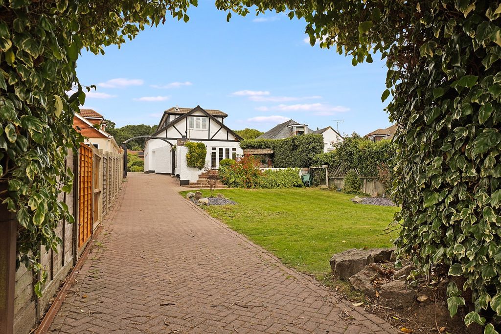 Property photo 2 of 34 3484687
