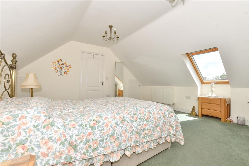 Property photo 2 of 10 Bedroom 1