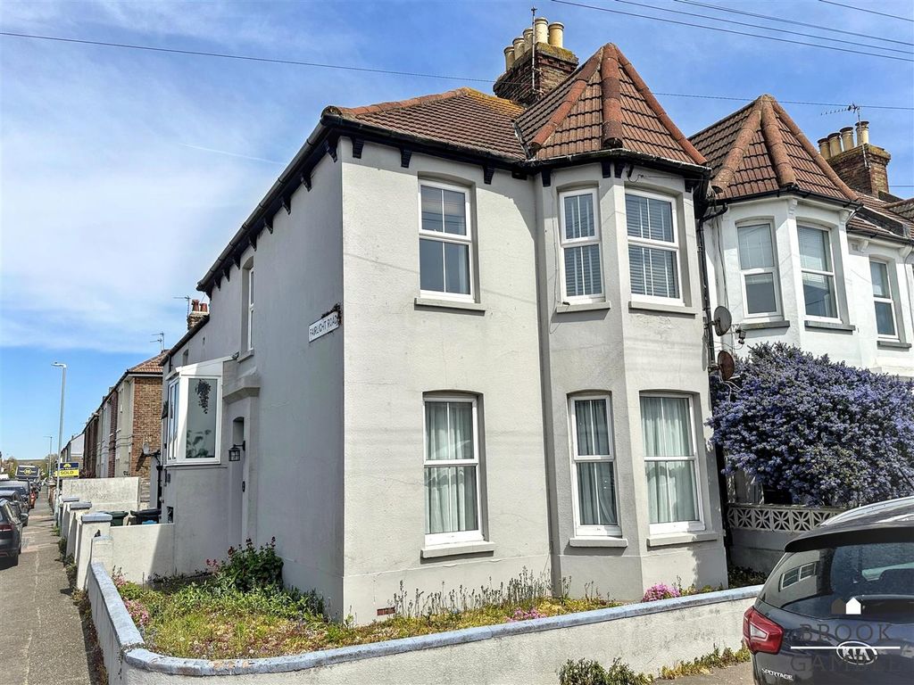 Property photo 1 of 16 01323 438506