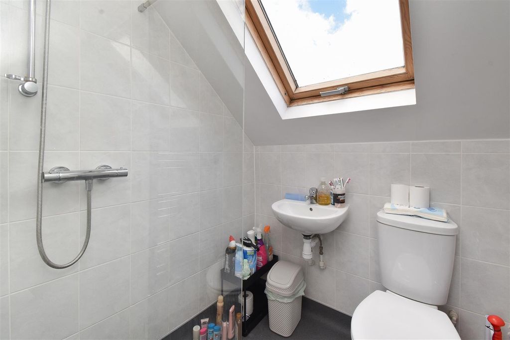 Additional image 20 of 4 bed detached bungalow for saleMoscow Road, Hastings TN35