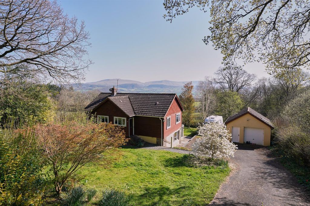 Property photo 1 of 12 01.Jpg