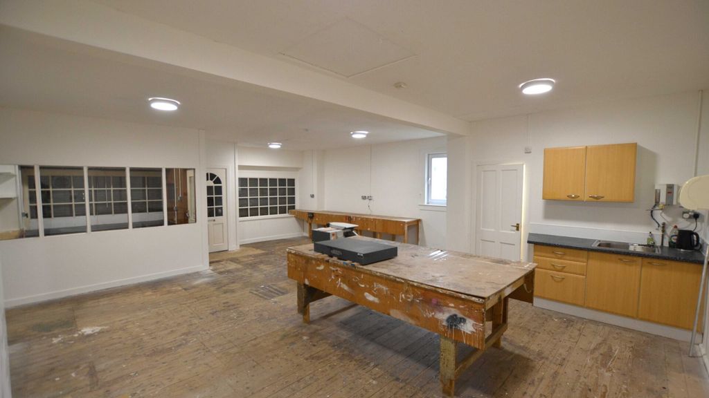 Property photo 3 of 9 Allied-Surveyors-Scotland-66-68 West Granton Road-