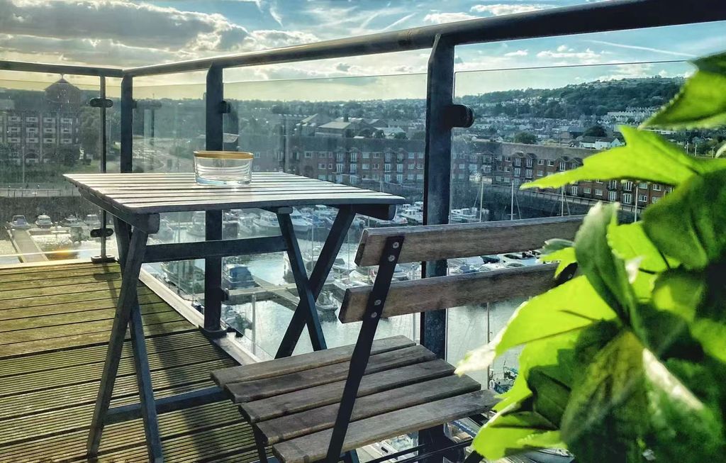 Property photo 2 of 15