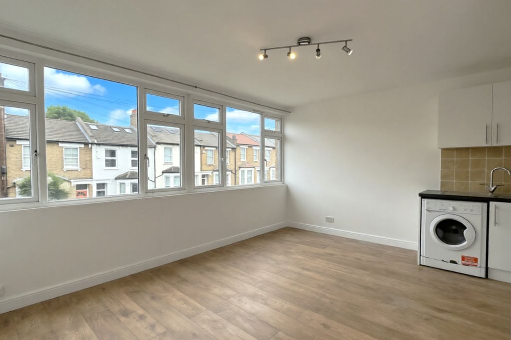 Property photo 1 of 20 Picture No. 21