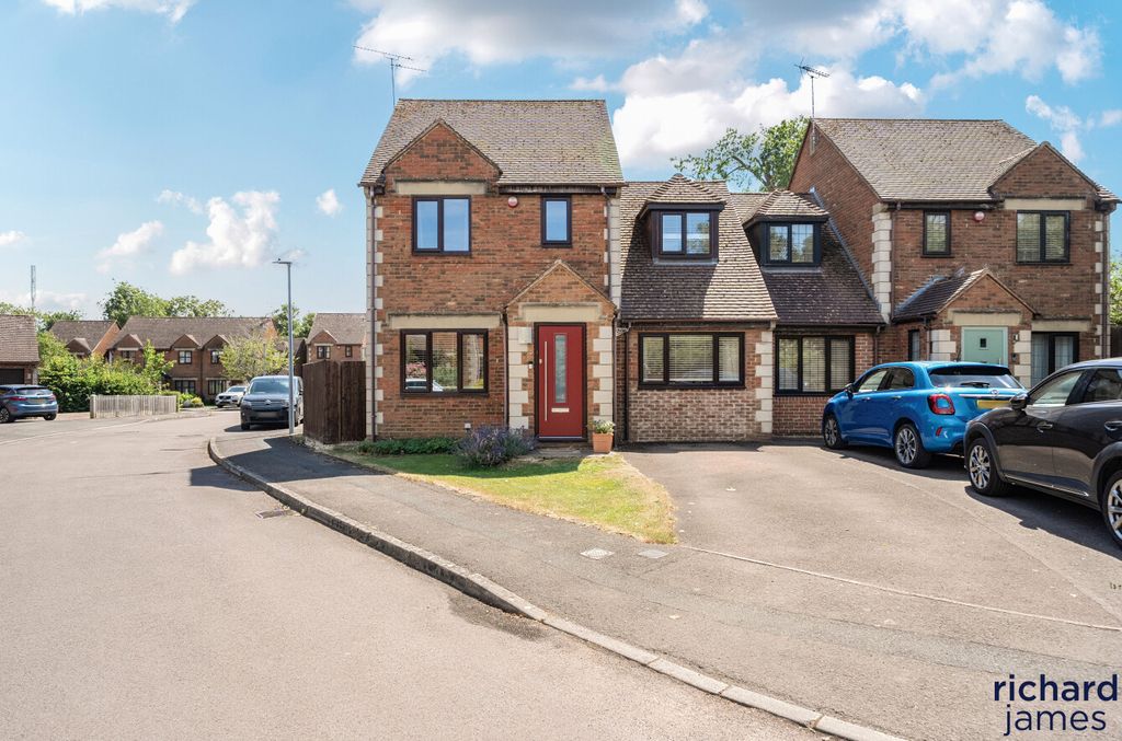 Property photo 1 of 17 5c368Af719284175Bd8E25F277A92430