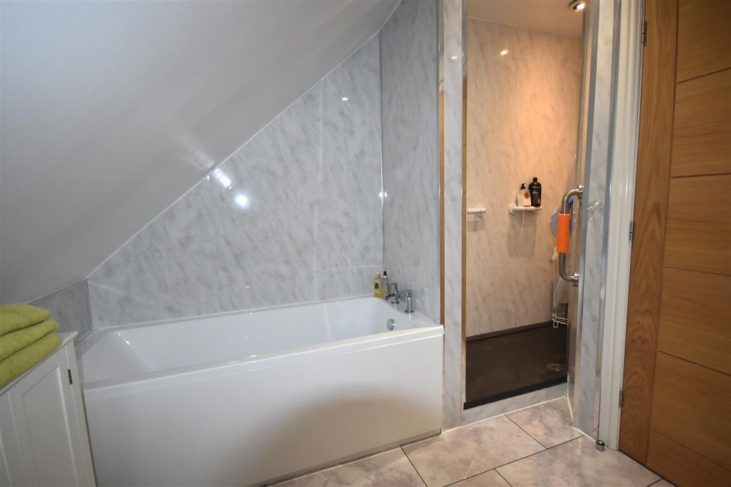 Additional image 19 of 4 bed detached house for saleMill House Lane, Goole DN14
