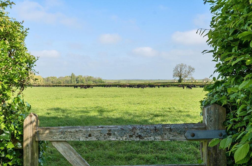 Property photo 2 of 20 1447434-2-69E9E0c9042Dd.Jpg