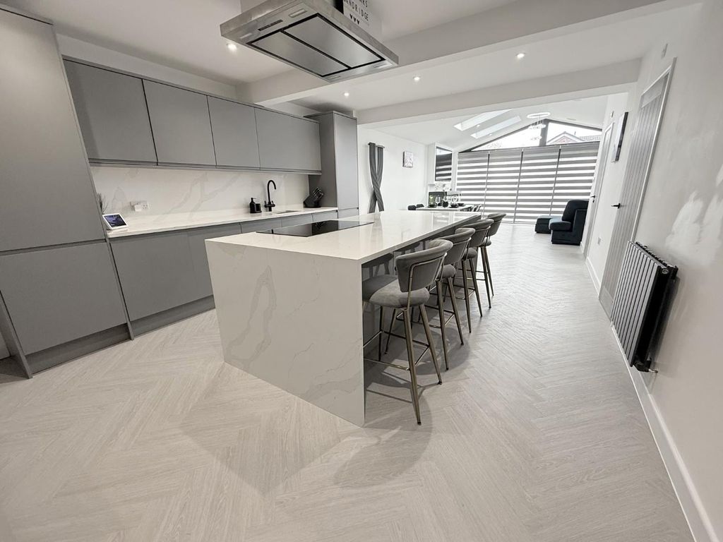 Property photo 2 of 29 Img_2219.Jpg