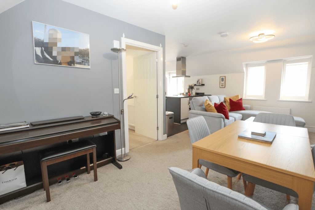 Property photo 3 of 22