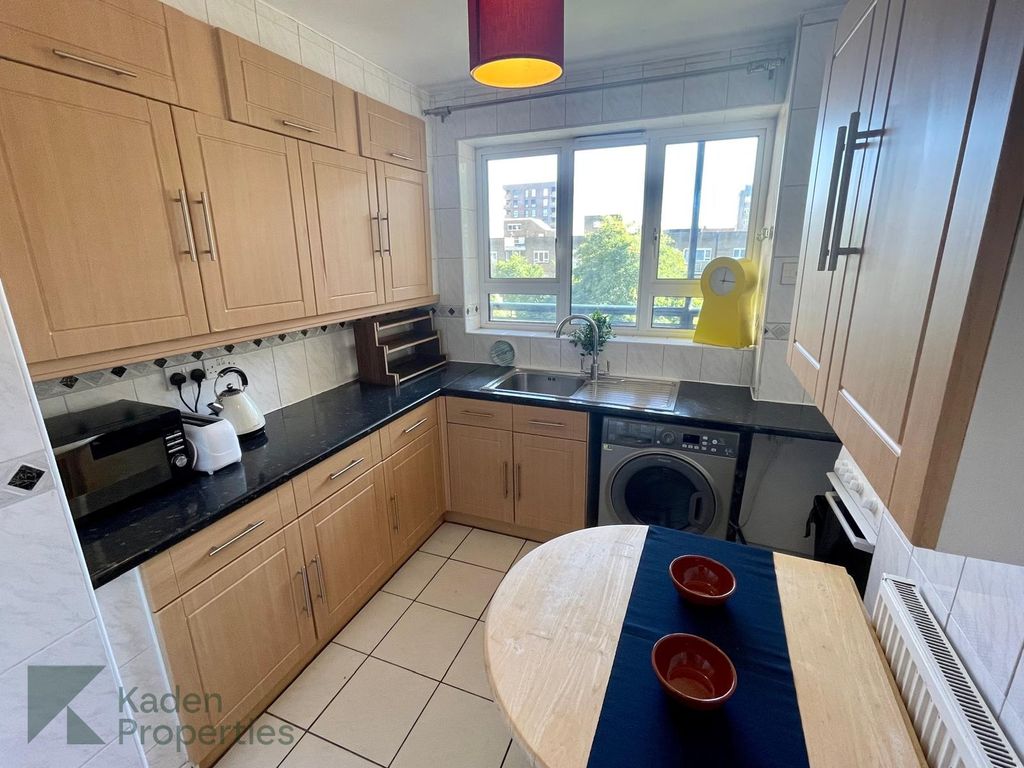 Property photo 1 of 24