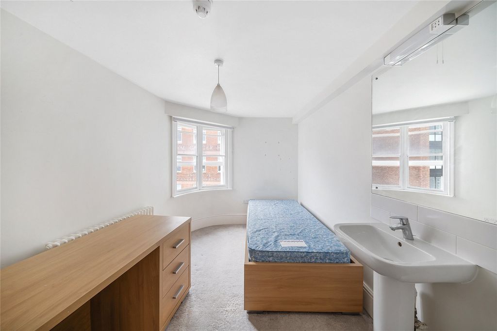 Property photo 3 of 7 Picture No. 01