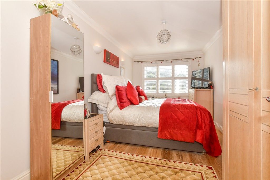 Property photo 1 of 12 Bedroom 1