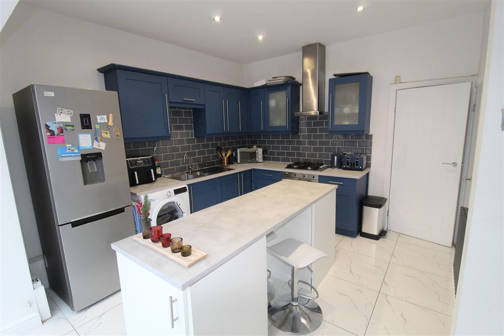 Property photo 3 of 12 Img_9968.Jpg