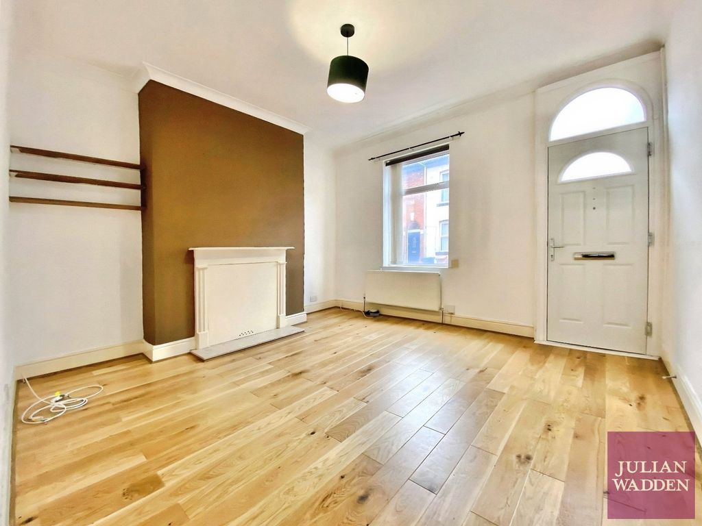 Property photo 2 of 10 Picture No. 14