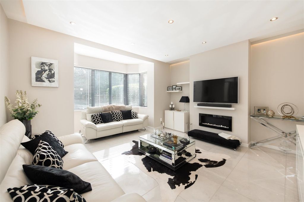 Property photo 2 of 20 Qed 2.Jpg