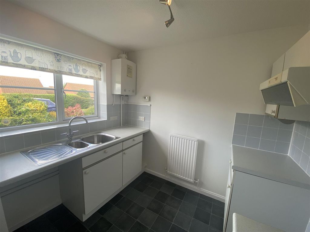 Property photo 3 of 16 Kitchen 2 Of 3