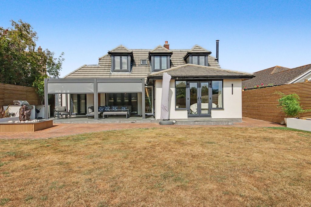 Property photo 1 of 22