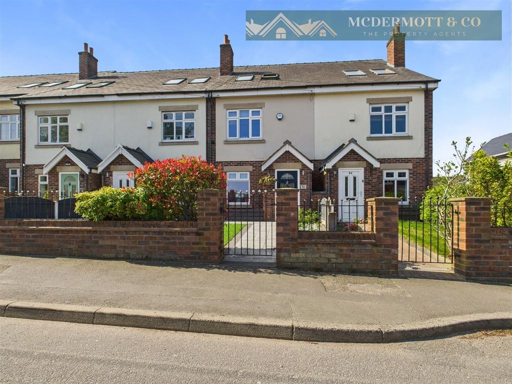 Property photo 1 of 36 Cam03850G0-Pr0118-Still037.Jpg