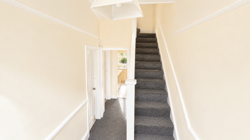 Property photo 2 of 12 Photo 1