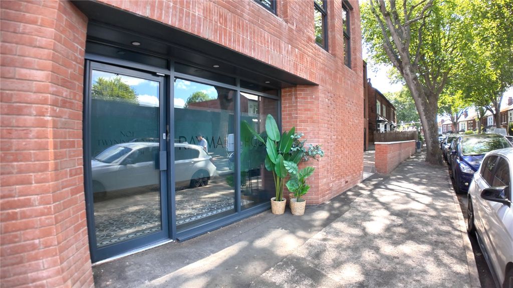 Property photo 1 of 4 Picture No. 14