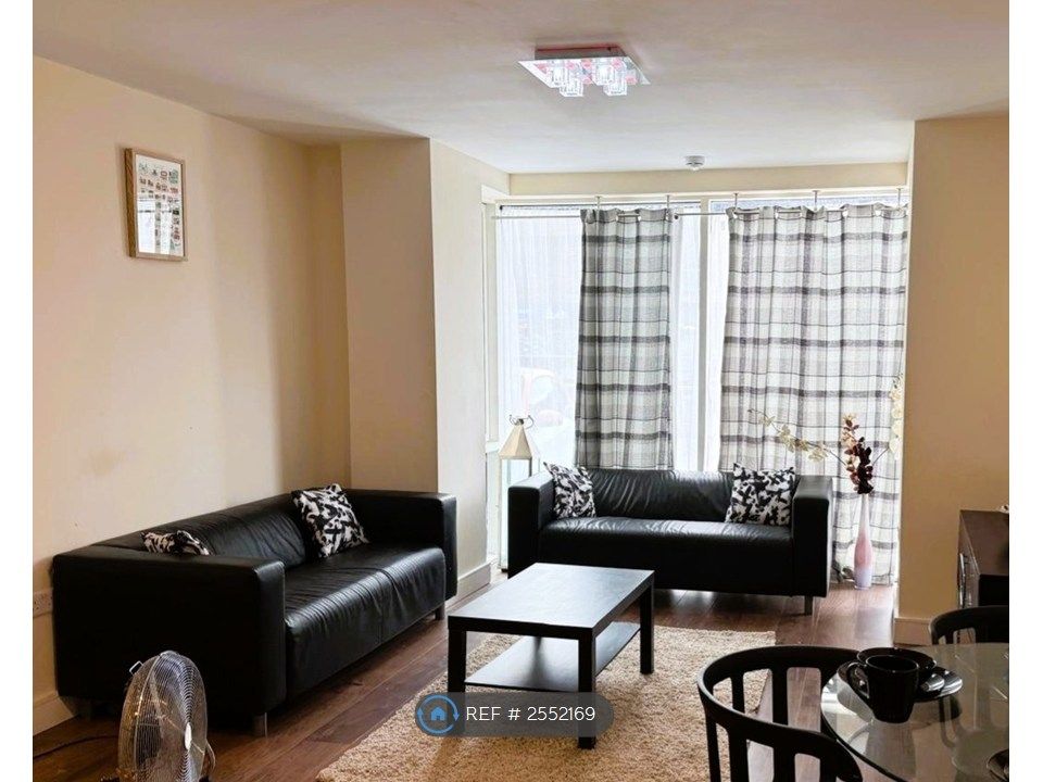 Property photo 3 of 12