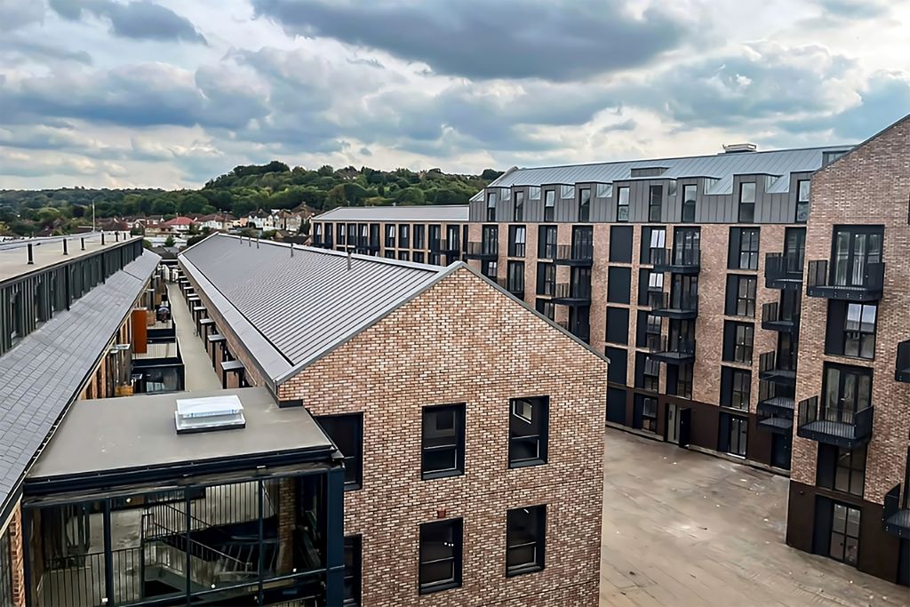 Property photo 2 of 5