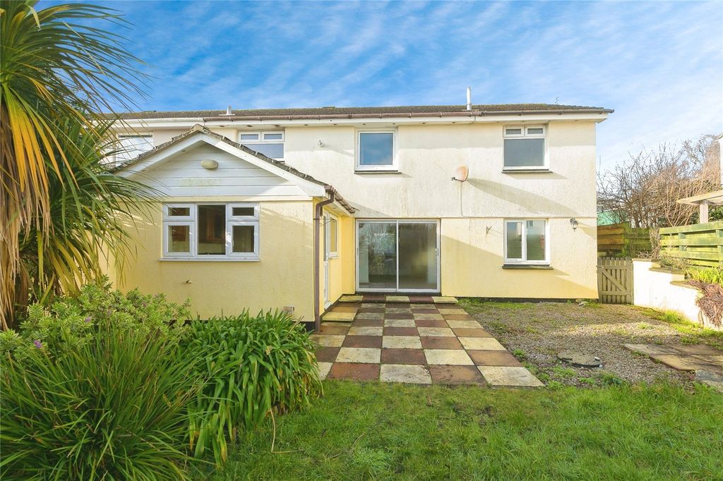 Property photo 1 of 22 Picture No. 02