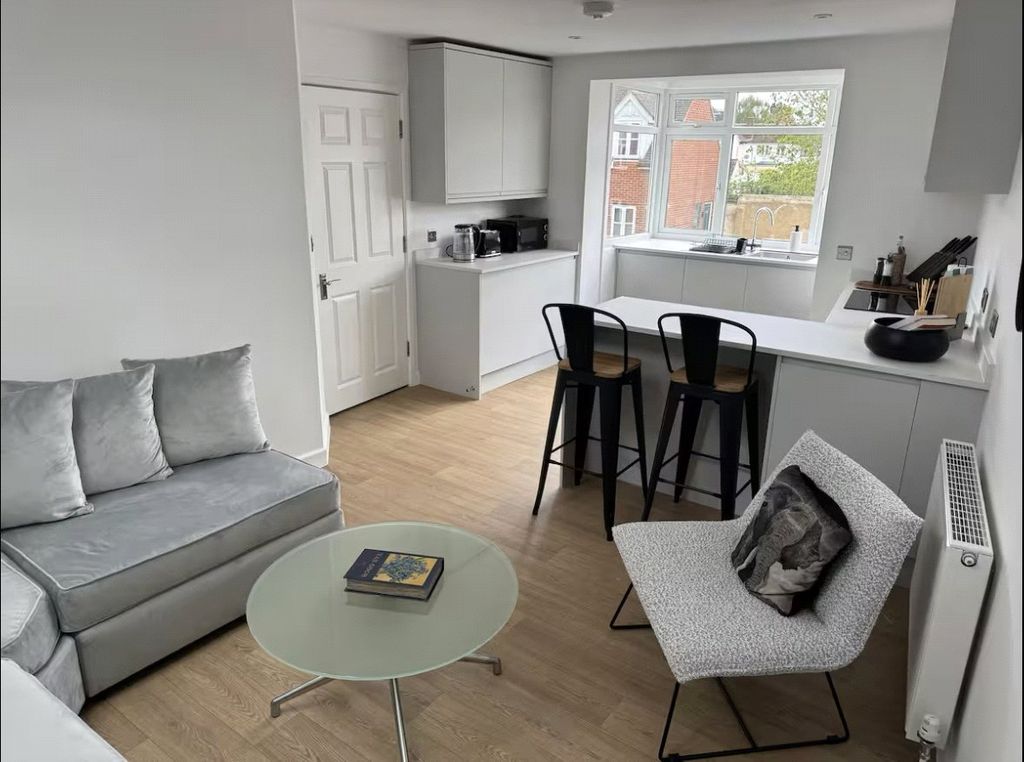 Property photo 1 of 6 Picture No. 16