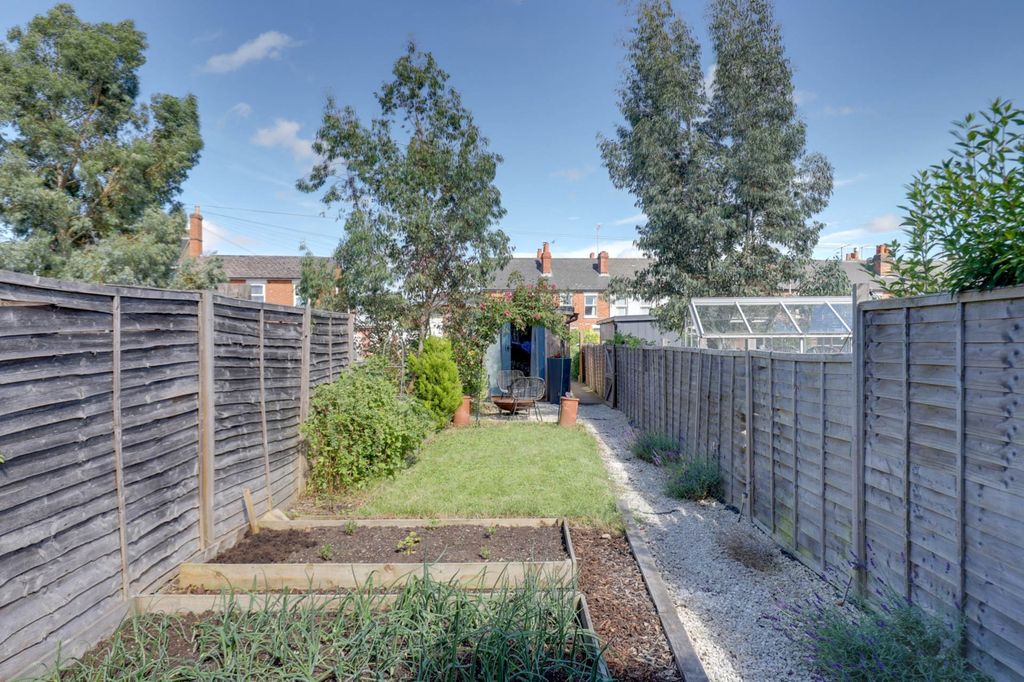 Property photo 2 of 23