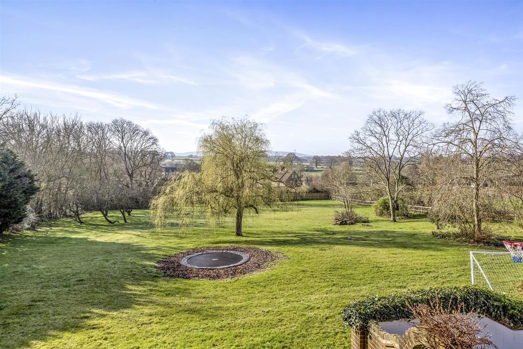 Property photo 3 of 34 Truslers Hill Lane, Bourne House-002.Jpg