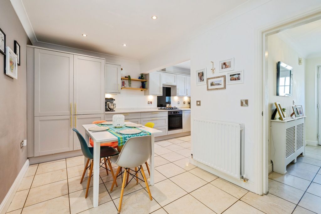 Additional image 5 of 4 bed semi-detached house for saleHodson Close, Skellingthorpe LN6