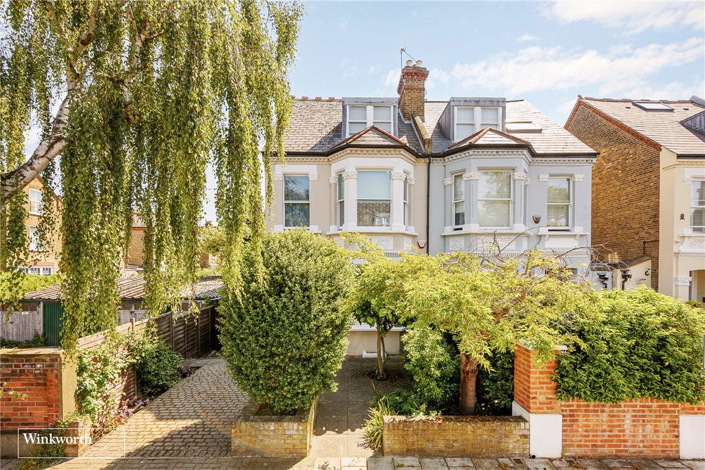 Property photo 1 of 16 Picture No. 11