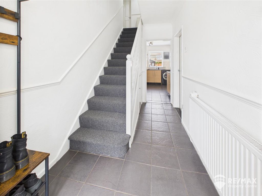 Property photo 2 of 21 Cam02842G0-Pr0204-Still002.Jpg