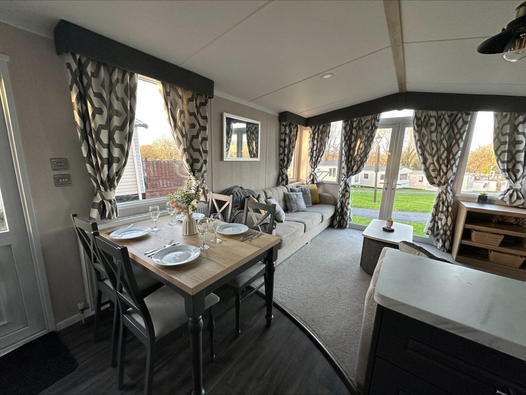 Property photo 3 of 10 Swift Lewabbie 2022 Car0056684 124385040.Jpeg