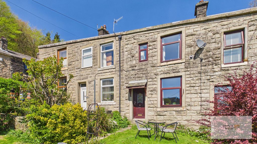 Property photo 1 of 13 Front (Exterior)