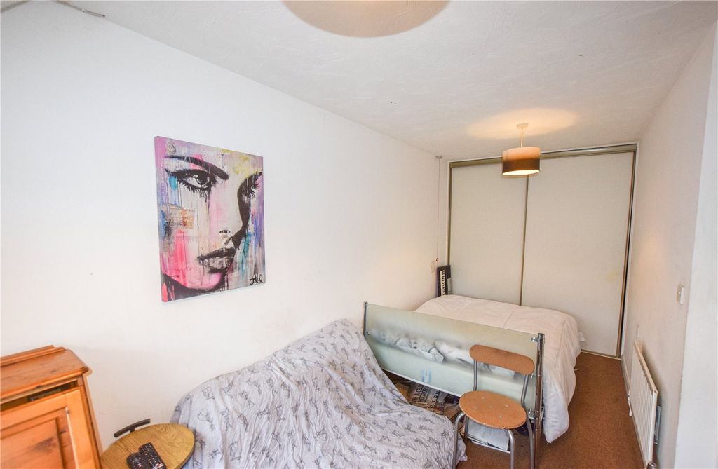 Property photo 3 of 7 Picture No. 06