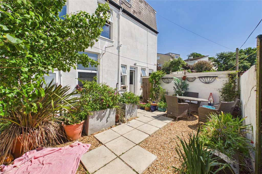 Property photo 2 of 16 Picture No. 08