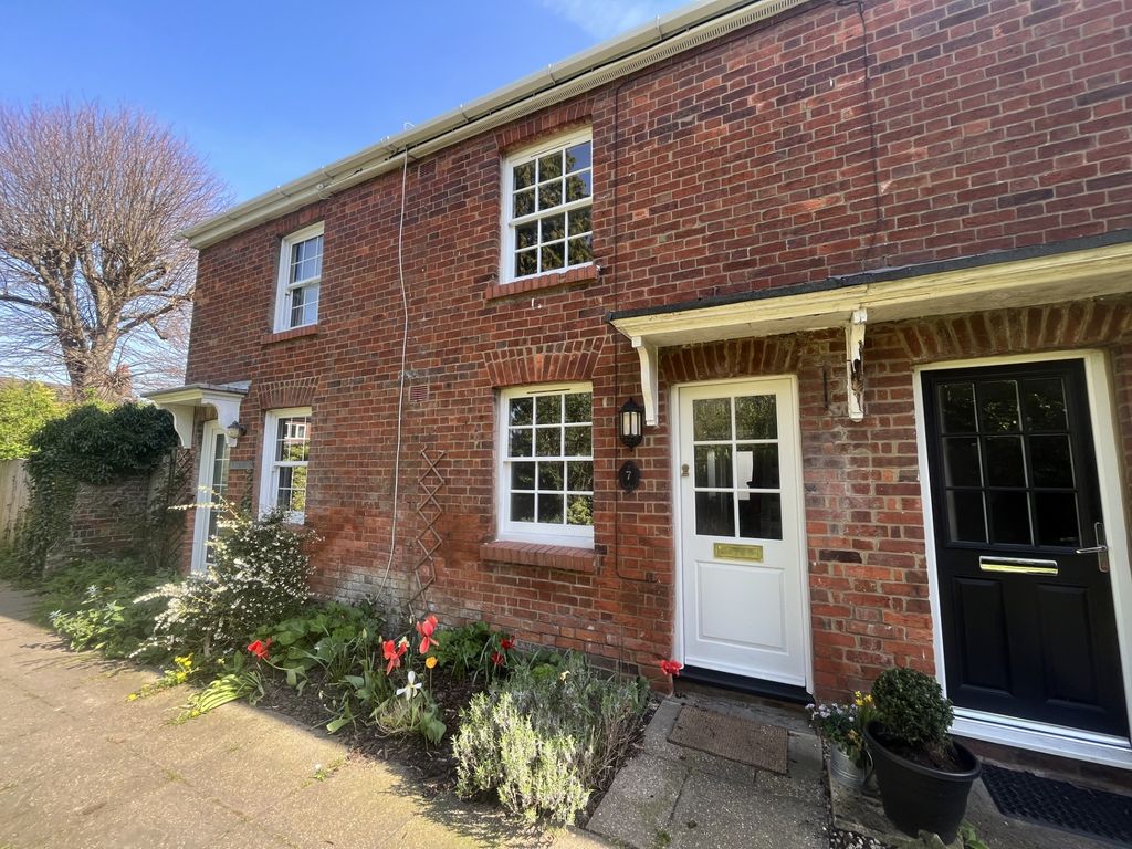 Property photo 1 of 12 Front