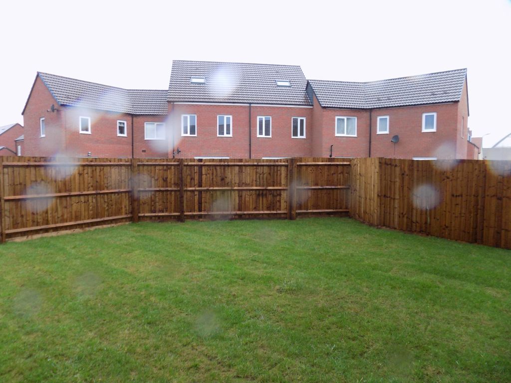 Property photo 2 of 10 Garden