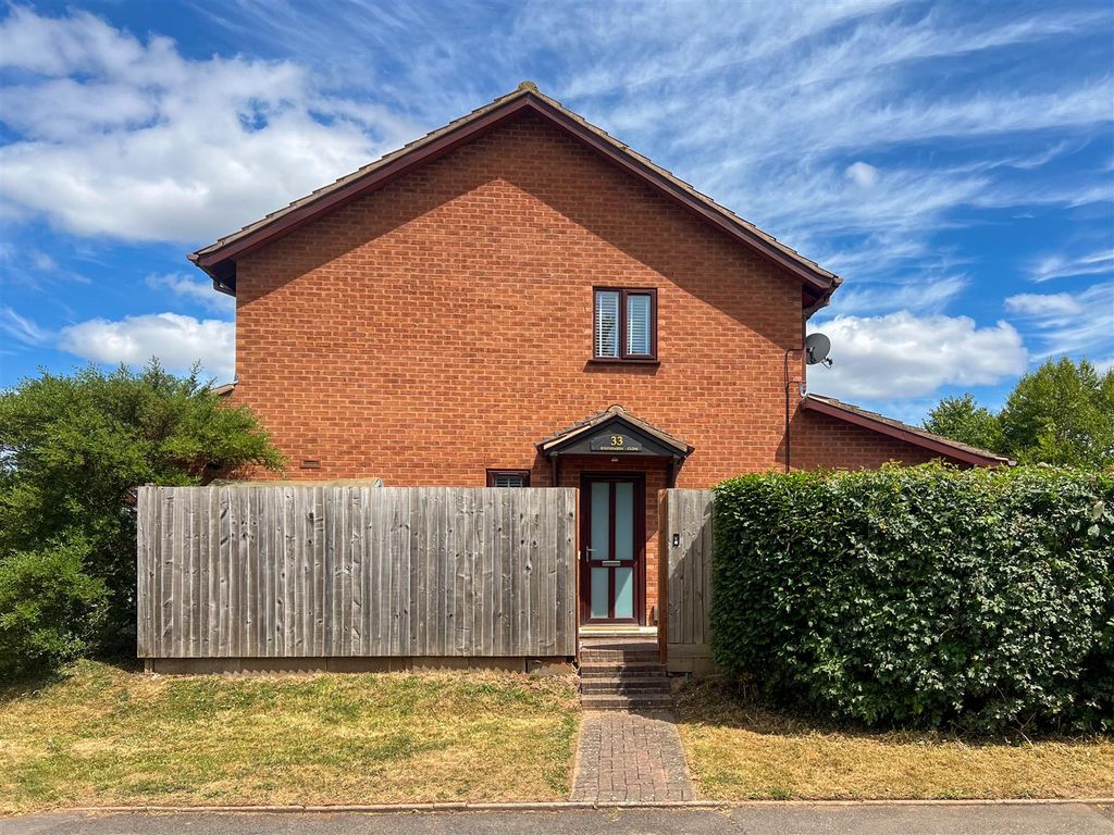 Property photo 2 of 12