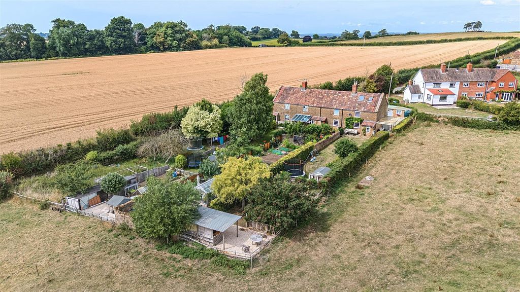 Property photo 2 of 24