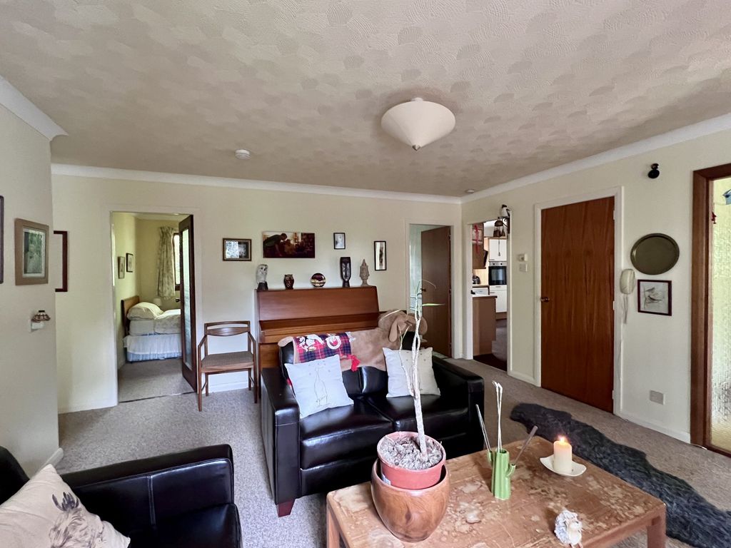 Property photo 3 of 19