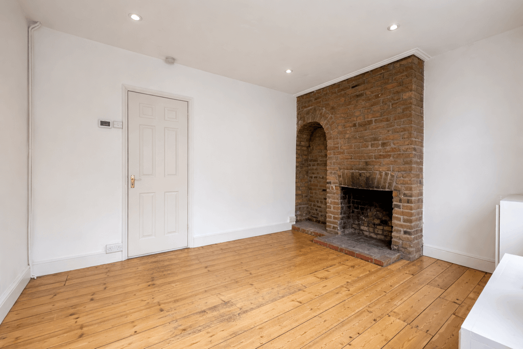Property photo 3 of 14 Gallery